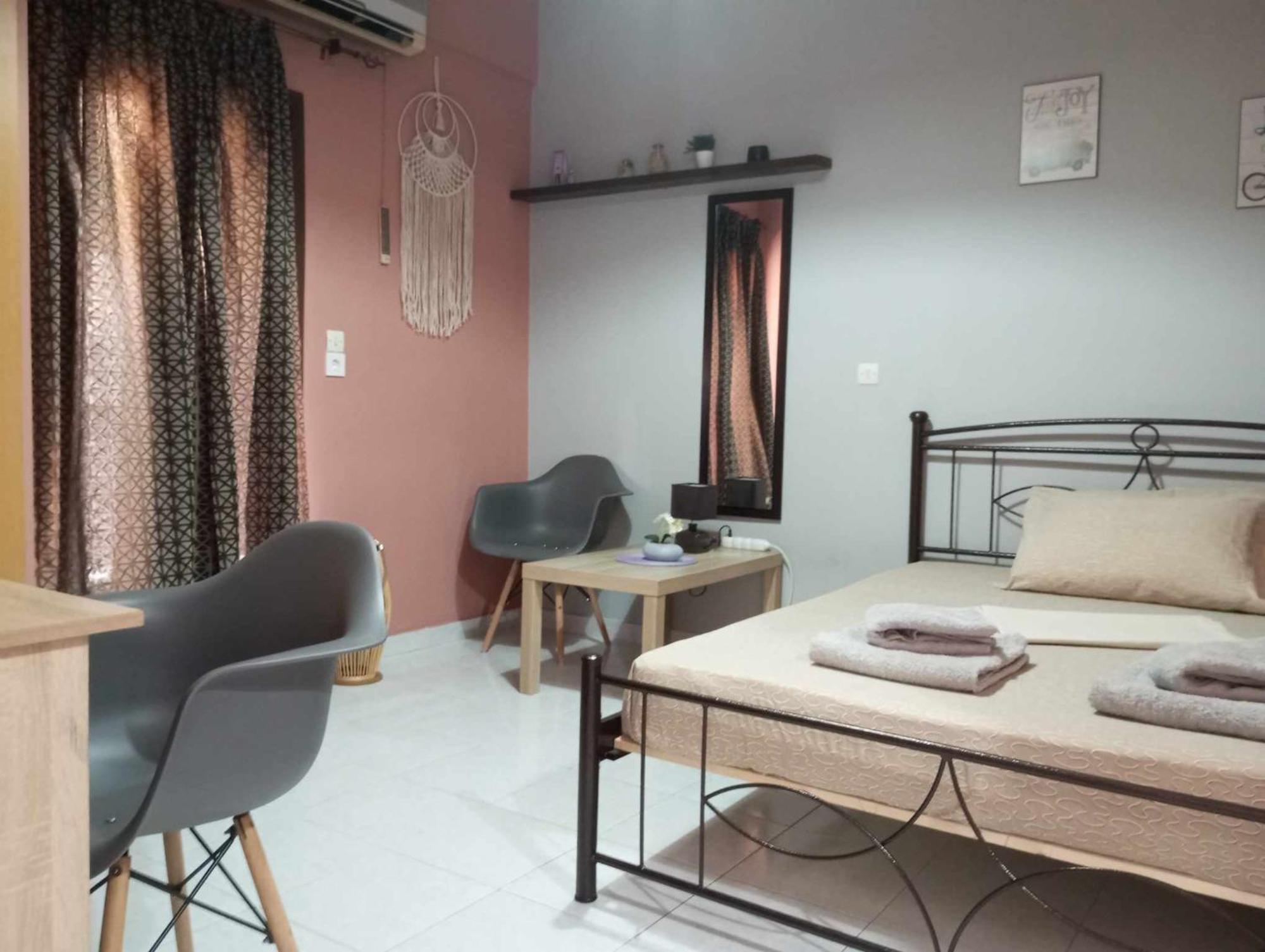 Cozy Studio Flat 1 Bedroom-Very Central Location Митилини Экстерьер фото